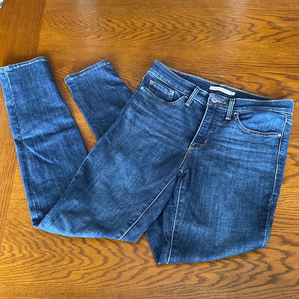 Levi 311 Shaping Skinny Jeans